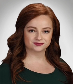 lacey-takhtay-headshot